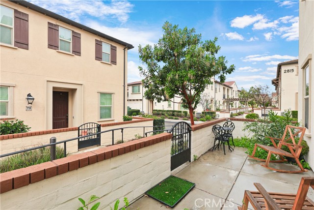 Detail Gallery Image 6 of 44 For 2818 E Berry Loop Privado #76,  Ontario,  CA 91761 - 2 Beds | 2/1 Baths