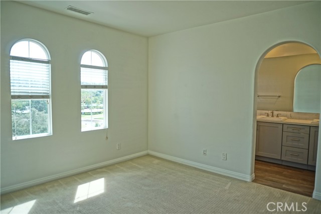 68 Glenalmond, Ladera Ranch CA: https://media.crmls.org/medias/3cc0c531-c188-4db4-aa42-13eed2a9d4df.jpg
