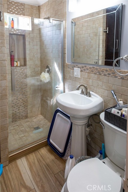 1401 Hillcrest Avenue photo 8