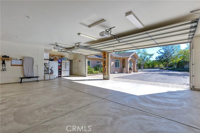 Detail Gallery Image 34 of 48 For 1986 Grey Rabbit Hollow Ln, Fallbrook,  CA 92028 - 4 Beds | 2 Baths