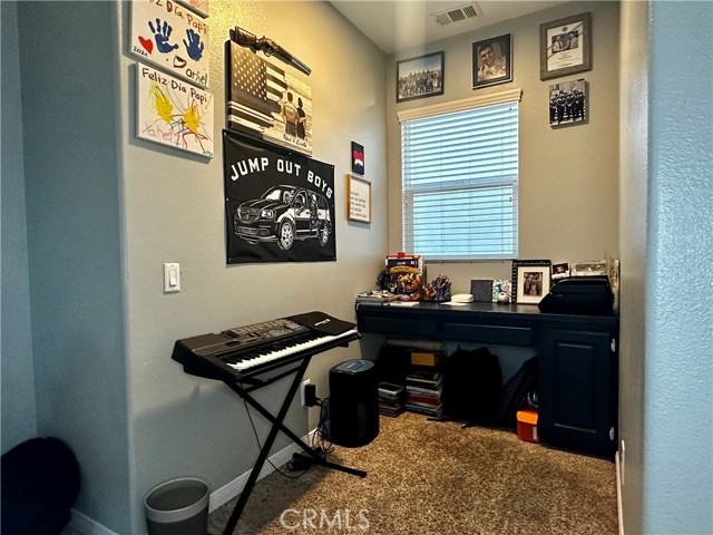 1928 Hawthorne Street, San Jacinto CA: https://media.crmls.org/medias/3cc1b8d6-2caa-4a64-9204-b2130edcca80.jpg
