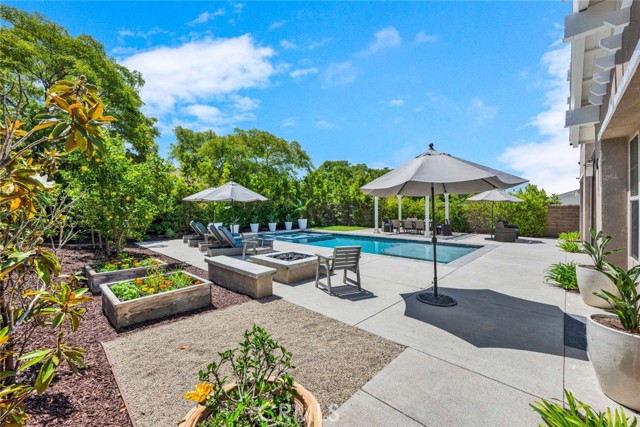 26570 Paseo Tranquila, San Juan Capistrano CA: https://media.crmls.org/medias/3cc1fd6c-bc3b-475d-a9d9-08fcd5e9acd7.jpg