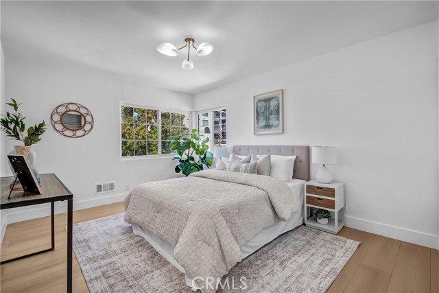 10724 Tabor Street photo 28