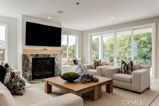 Detail Gallery Image 10 of 53 For 1458 Parsons Way, San Luis Obispo,  CA 93401 - 5 Beds | 5/1 Baths