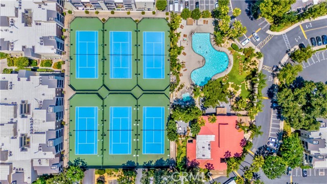 Detail Gallery Image 33 of 36 For 21450 Burbank Bld #211,  Woodland Hills,  CA 91367 - 2 Beds | 2 Baths