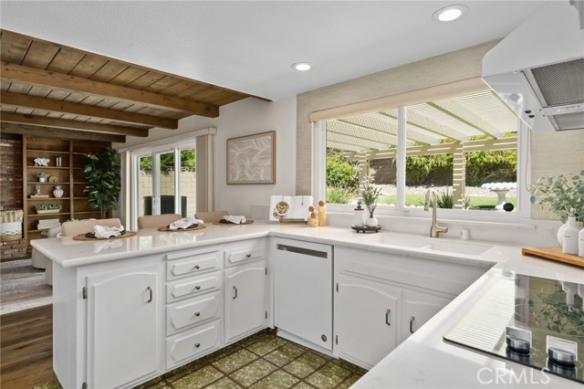 Detail Gallery Image 7 of 34 For 1063 W 19th, Upland,  CA 91784 - 4 Beds | 2 Baths