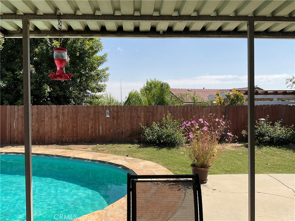 https://media.crmls.org/medias/3cc5826a-bc29-4231-b16b-1fa5f8cdff52.jpg?preset=X-Large