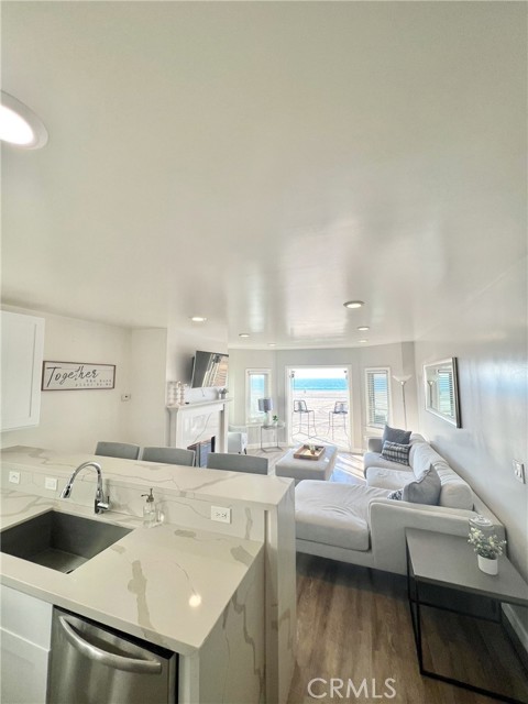 1836 The Strand, Hermosa Beach, California 90254, 11 Bedrooms Bedrooms, ,7 BathroomsBathrooms,Residential,For Sale,The Strand,SB25034806