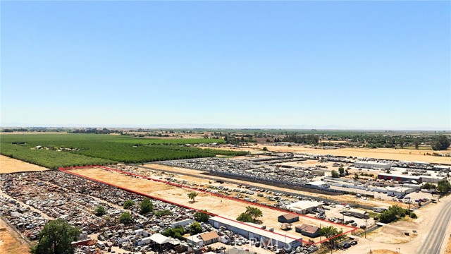 1250 E Childs Avenue, Merced CA: https://media.crmls.org/medias/3cc63476-ad5c-42a8-90d6-b5172baf35d6.jpg