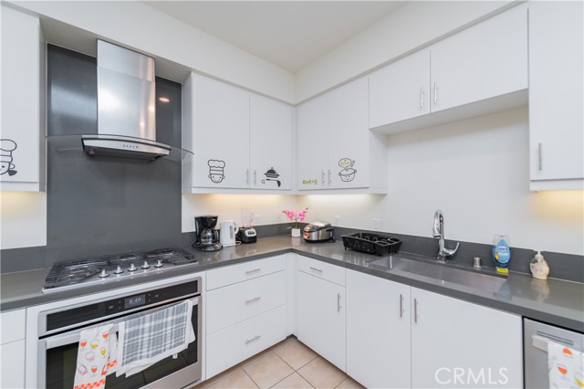 Detail Gallery Image 6 of 33 For 1524 Nolita, Irvine,  CA 92612 - 2 Beds | 2 Baths