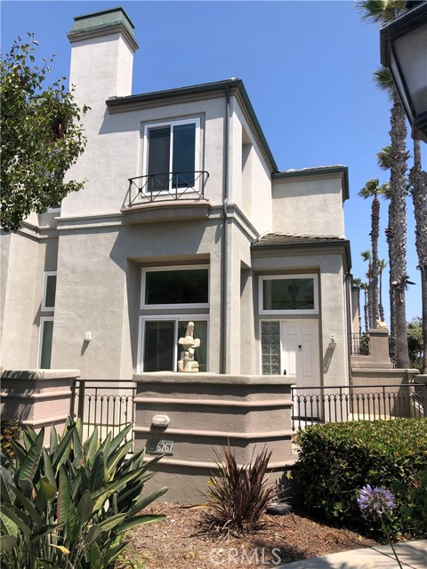 Detail Gallery Image 1 of 53 For 6267 Surfpoint Cir, Huntington Beach,  CA 92648 - 3 Beds | 2/1 Baths