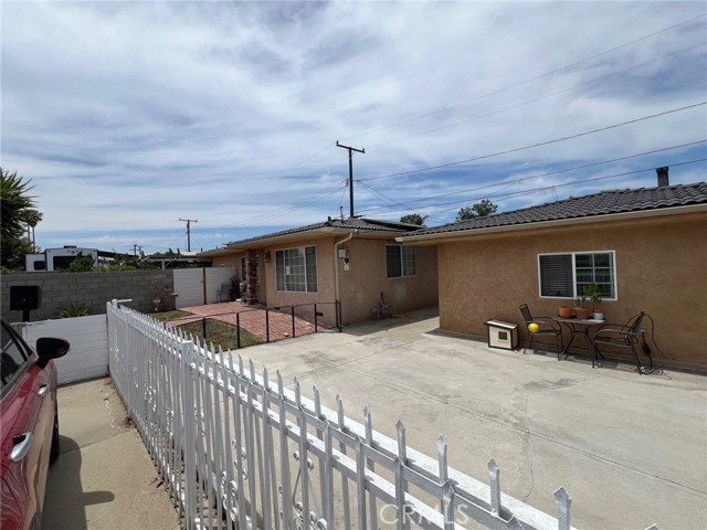 22605 Kinard Avenue, Carson CA: https://media.crmls.org/medias/3ccacf61-8f18-44e4-9109-ba9db18e893a.jpg