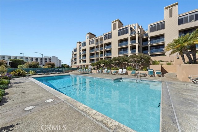 Detail Gallery Image 40 of 48 For 110 the Village #503,  Redondo Beach,  CA 90277 - 2 Beds | 2 Baths