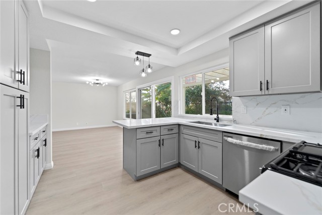 Detail Gallery Image 6 of 29 For 6237 Birdie, La Verne,  CA 91750 - 3 Beds | 2/1 Baths