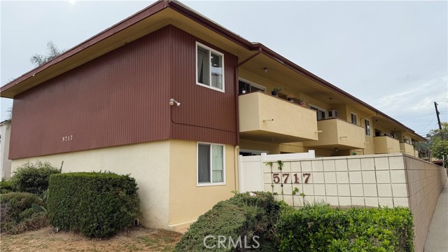 5717 Huntington Unit: 6