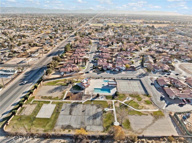 Detail Gallery Image 10 of 39 For 10395 Shahaptain Ave, Hesperia,  CA 92345 - 3 Beds | 2 Baths