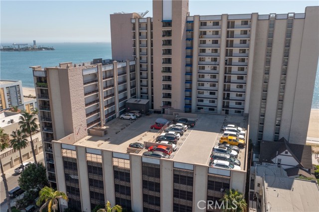1750 E Ocean Boulevard, Long Beach CA: https://media.crmls.org/medias/3ccd1688-083d-4f2e-9d9a-19be93d293e4.jpg