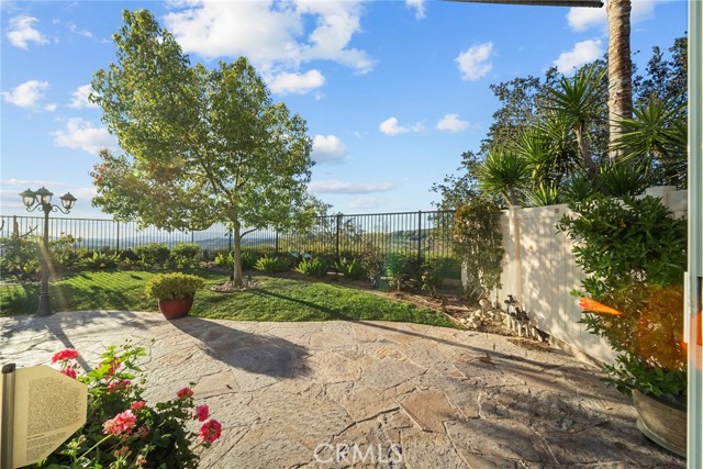 Detail Gallery Image 29 of 58 For 27641 Atlas Ln, Canyon Country,  CA 91351 - 4 Beds | 2/1 Baths