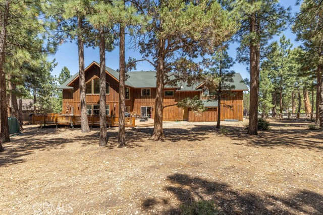 625 Cedar Glen Drive, Big Bear City CA: https://media.crmls.org/medias/3ccf164b-d02b-44d5-becf-ce330206893d.jpg
