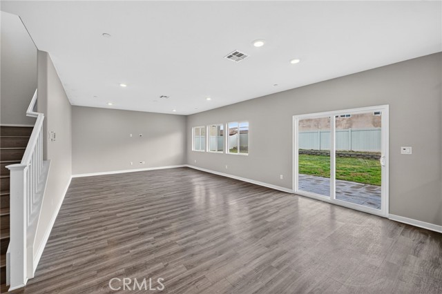 Detail Gallery Image 12 of 53 For 31190 Linden Flower, Winchester,  CA 92596 - 4 Beds | 3/1 Baths