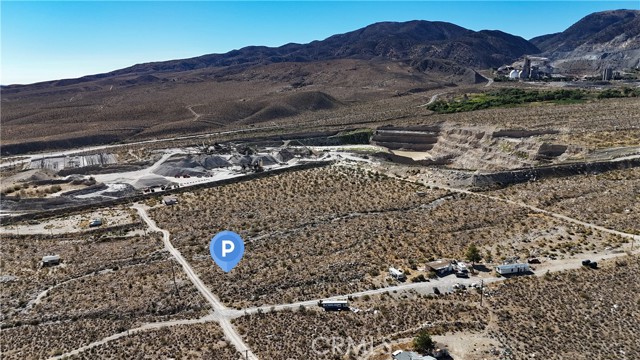 Detail Gallery Image 3 of 11 For 716 Meehleis Rd, Lucerne Valley,  CA 92356 - – Beds | – Baths