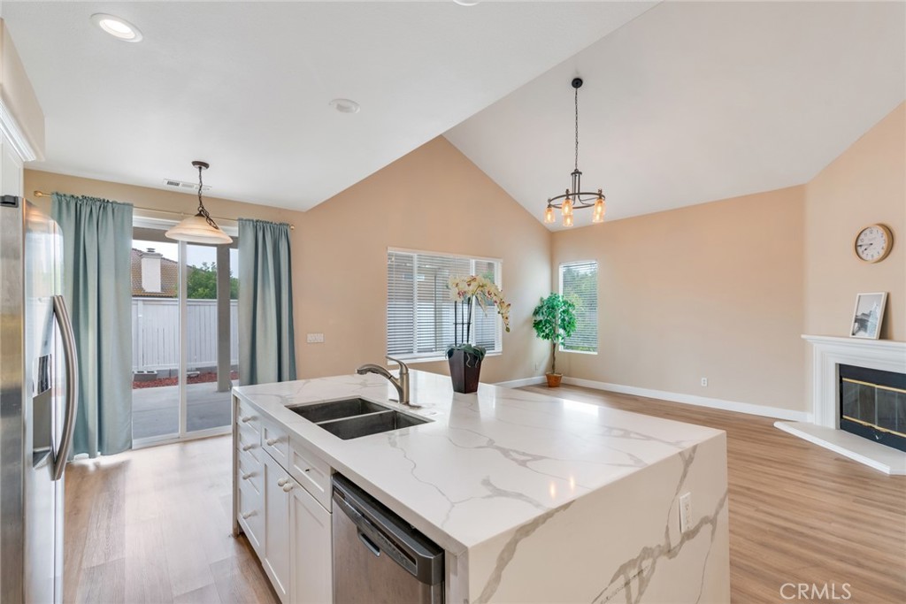 MLS #WS25187094 img 5