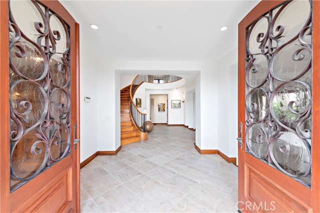 Detail Gallery Image 4 of 47 For 206 Driftwood Rd, Corona Del Mar,  CA 92625 - 4 Beds | 5/1 Baths