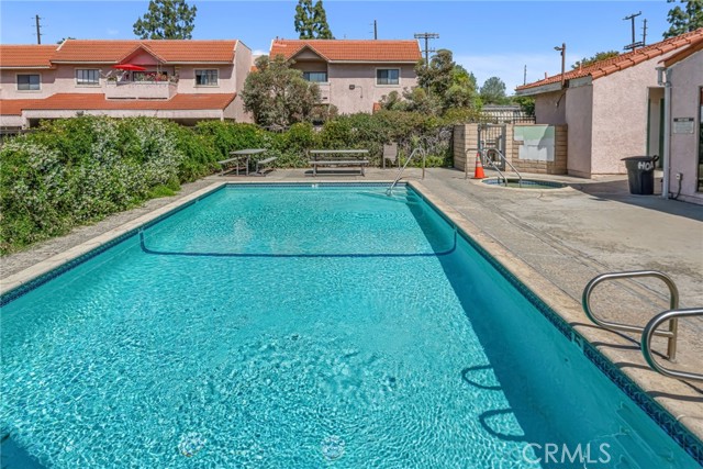 Detail Gallery Image 38 of 39 For 10943 Laurel Canyon #B9,  San Fernando,  CA 91340 - 2 Beds | 2 Baths