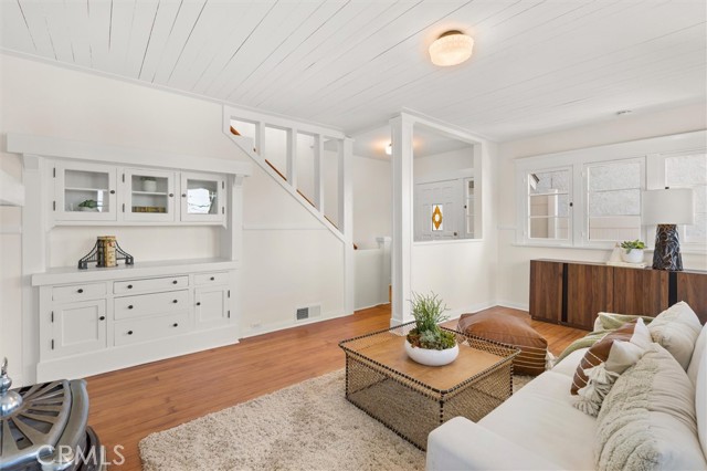 Detail Gallery Image 3 of 30 For 1184 W 3rd St, San Pedro,  CA 90731 - 5 Beds | 2 Baths