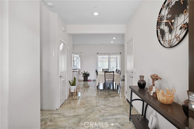 13876 Vantage Street, Moreno Valley CA: https://media.crmls.org/medias/3cd3efbc-70b3-4b3d-9b69-f11a34af7976.jpg
