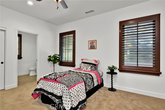 Detail Gallery Image 34 of 60 For 24 Umbria, Irvine,  CA 92618 - 4 Beds | 4 Baths