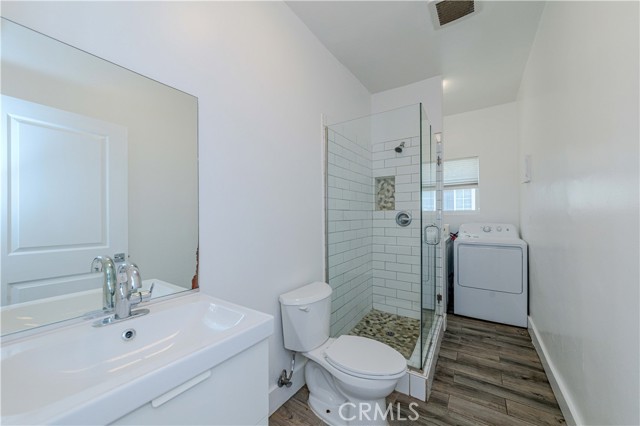 Detail Gallery Image 8 of 39 For 3015 Edgehill Dr, Los Angeles,  CA 90018 - – Beds | – Baths