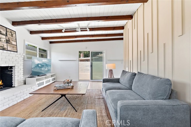 6202 Arbor Road, Lakewood CA: https://media.crmls.org/medias/3cd6453d-05e3-4982-afab-88a0ccac29d8.jpg