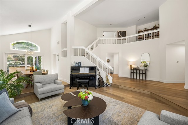 5 Bergamo, Irvine CA: https://media.crmls.org/medias/3cd66177-9951-451f-bd93-e6f388cdc1ab.jpg
