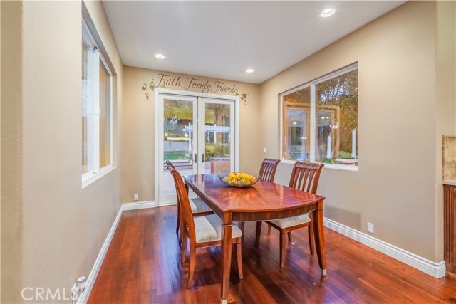 369 Ashbury Lane, Upland CA: https://media.crmls.org/medias/3cd7106b-9be5-4e50-ac37-f92ca2f63b03.jpg