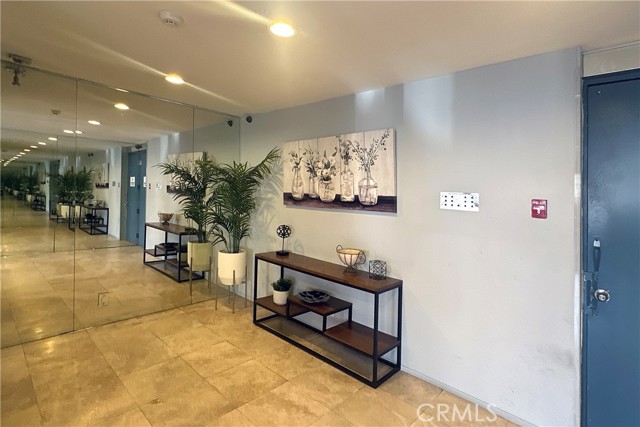 Detail Gallery Image 33 of 35 For 14530 Benefit #102,  Sherman Oaks,  CA 91403 - 2 Beds | 2 Baths