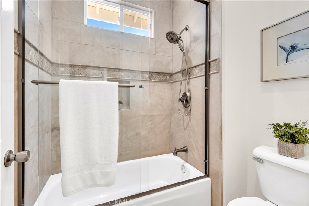 MLS #OC25095542 img 31