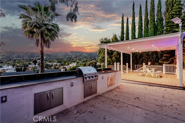 Detail Gallery Image 38 of 52 For 1440 Holbrook St, Eagle Rock,  CA 90041 - 3 Beds | 3/1 Baths