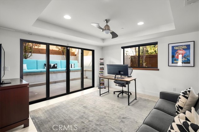1032 6th, Hermosa Beach, California 90254, 4 Bedrooms Bedrooms, ,3 BathroomsBathrooms,Residential,Sold,6th,SB22136354