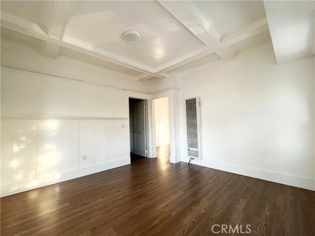 458 W Vernon Avenue, Los Angeles CA: https://media.crmls.org/medias/3cd8fae0-009d-436c-a6d2-c59c49a5213b.jpg