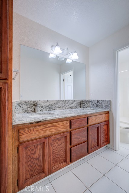 Detail Gallery Image 12 of 17 For 2341 Mesquite Ct, Merced,  CA 95348 - 4 Beds | 2 Baths