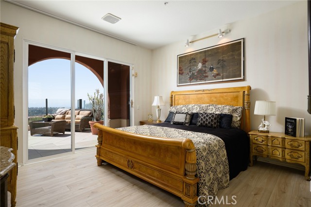 11 Classico Drive, Newport Coast CA: https://media.crmls.org/medias/3cd9caf0-8049-42d7-a7e5-ef1ae164f8e9.jpg
