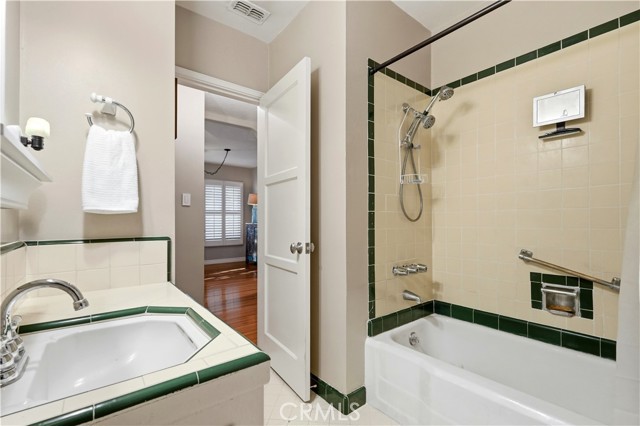 Detail Gallery Image 26 of 51 For 5320 E Pavo St, Long Beach,  CA 90808 - 3 Beds | 2 Baths