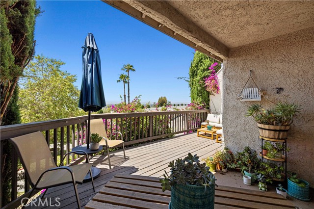 Detail Gallery Image 30 of 33 For 15614 Crestview Ln #63,  Granada Hills,  CA 91344 - 2 Beds | 3 Baths