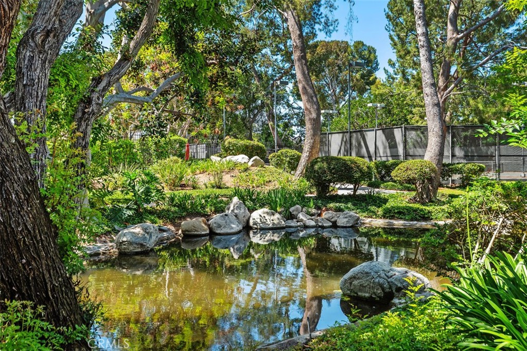 https://media.crmls.org/medias/3cdbc994-140b-4b99-8226-851871334dc7.jpg?preset=X-Large