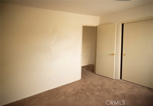 Detail Gallery Image 9 of 14 For 15744 Bear Valley Rd #8,  Victorville,  CA 92395 - 2 Beds | 2/1 Baths