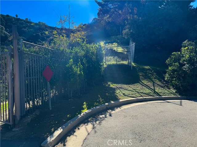 Detail Gallery Image 2 of 19 For 3 Ambar Dr, Woodland Hills,  CA 91364 - – Beds | – Baths