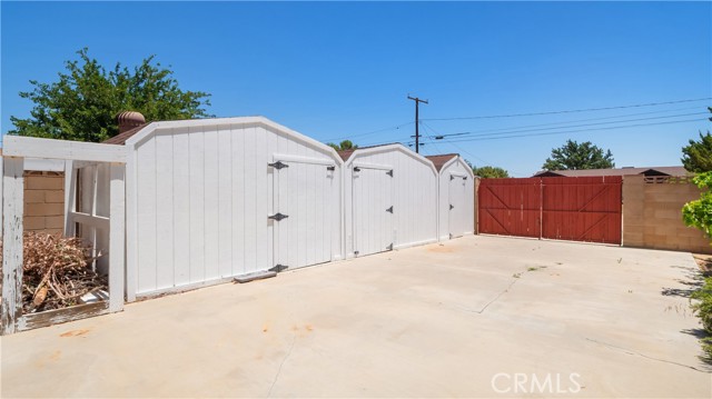 4309 W Avenue K12, Lancaster CA: https://media.crmls.org/medias/3cdda3cb-043e-4353-a68b-e954e35bf611.jpg