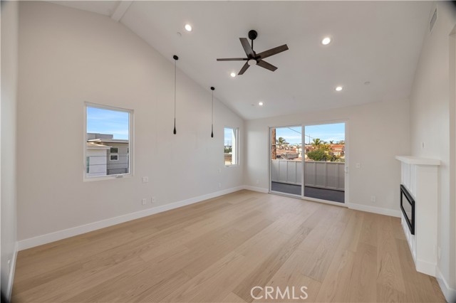 Detail Gallery Image 31 of 47 For 2100 Harriman Ln, Redondo Beach,  CA 90278 - 5 Beds | 4/1 Baths