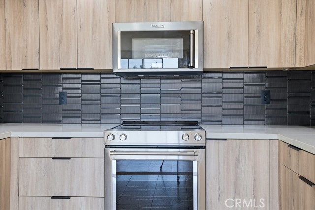 Detail Gallery Image 14 of 37 For 321 S San Vicente Bld #604,  Los Angeles,  CA 90048 - 2 Beds | 2 Baths